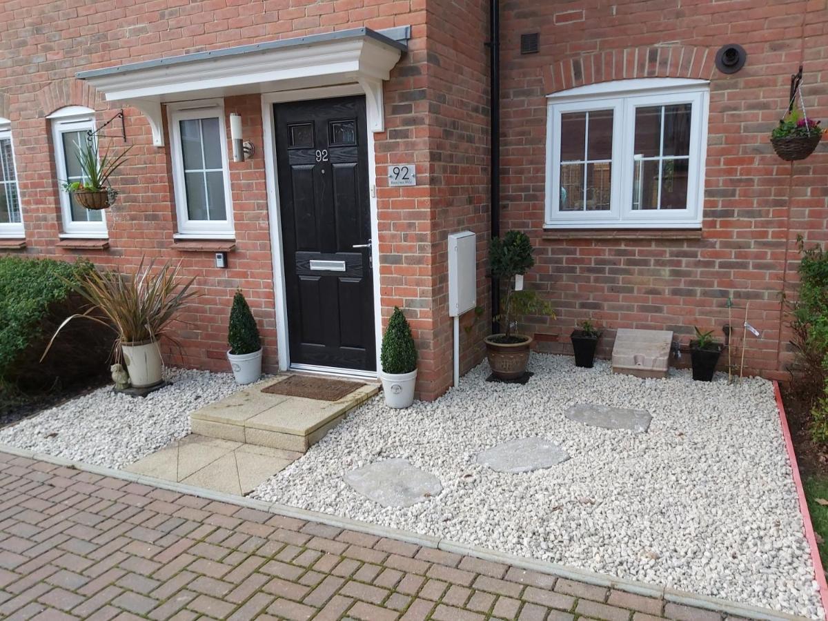Secret Garden Faygate Exterior foto